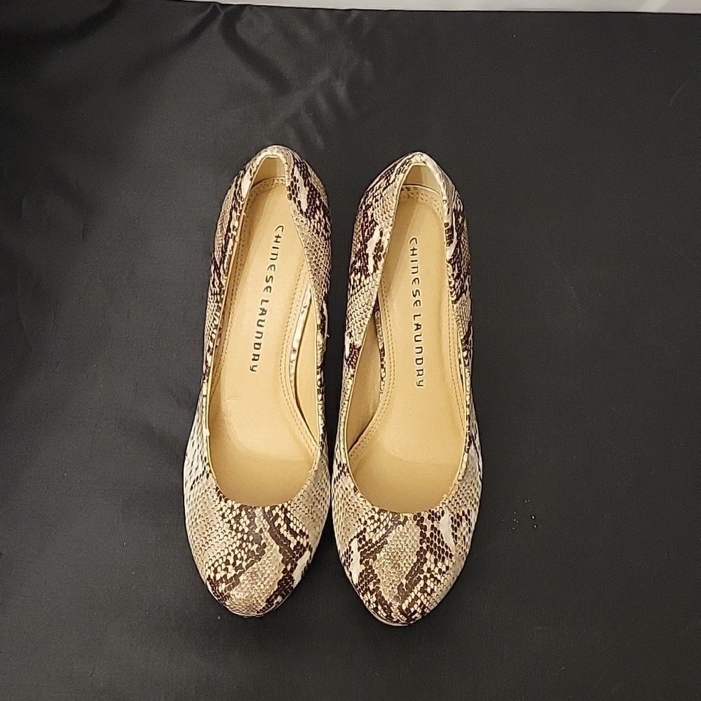 Chinese Laundry Women's Python Round Toe Slip-On … - image 4